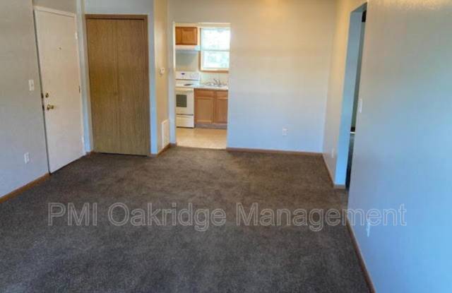 1112 W Main St photos photos