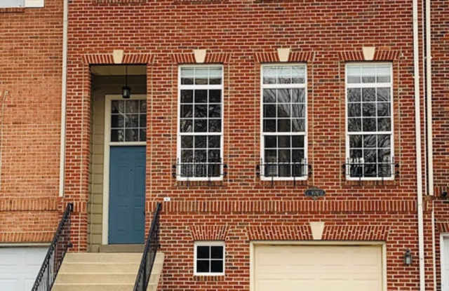 978 Herons Run Ln - 978 Herons Run Lane, Woodbridge, VA 22191
