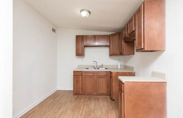 4612 Marlboro Circle West (We Prosperous LLC) Gallery 3