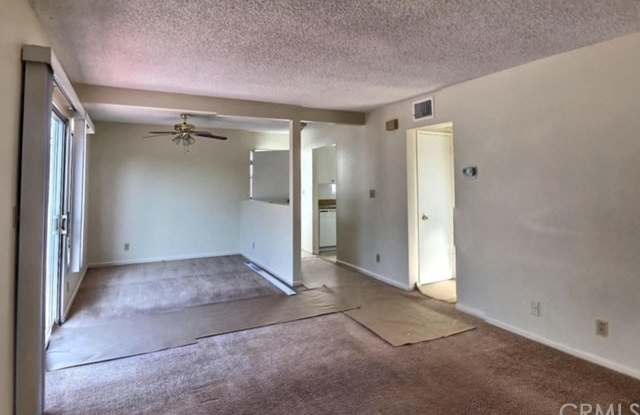 10647 Chestnut Gallery 2