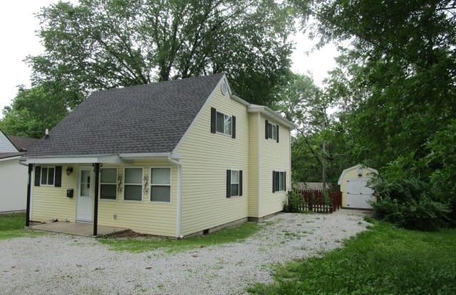 110 Pershing Road - 110 Pershing Road, Columbia, MO 65203