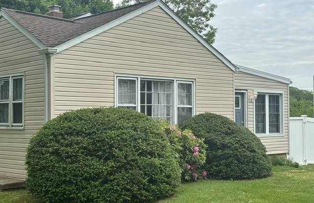 147 Main Street - 147 Main Street, Setauket-East Setauket, NY 11733