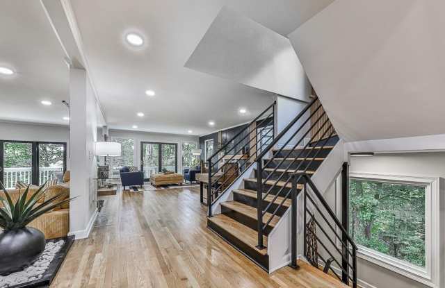 120 Huntcliff Point photos photos