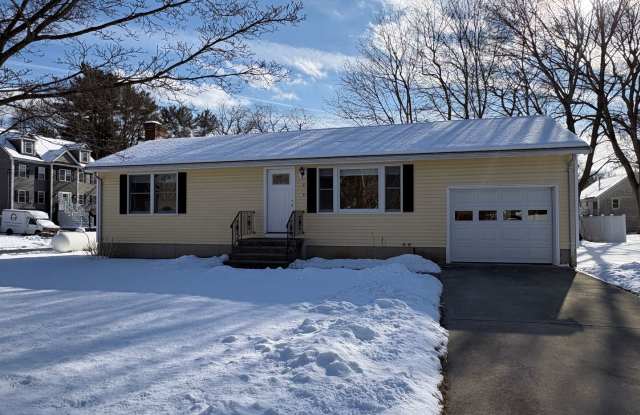 New to the rental market, charming 2 bedroom single family home in Wilmington, MA photos photos