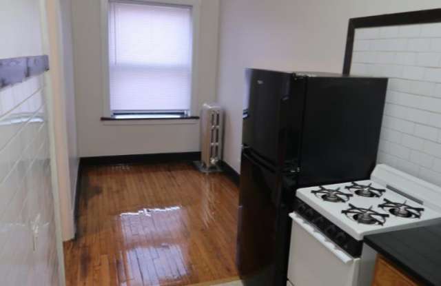 4354-56 N Elston Gallery 2
