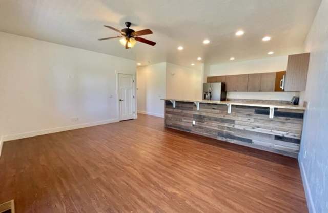 Beautiful 3BR/2BA Townhome Near Lake Pagosa – $2,100/month Gallery 4