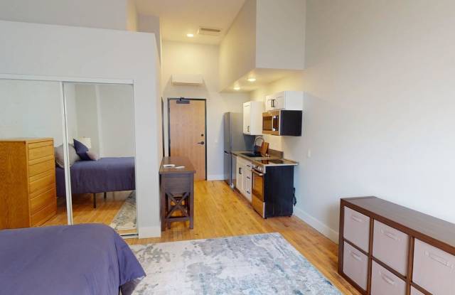 2845 Marine Drive Gallery 4