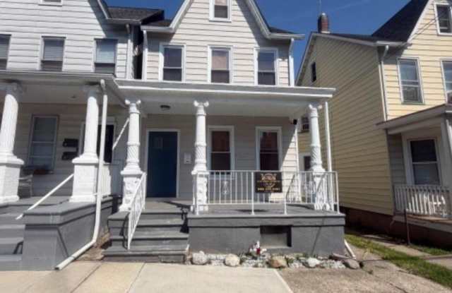 31 Glen Ave photos photos