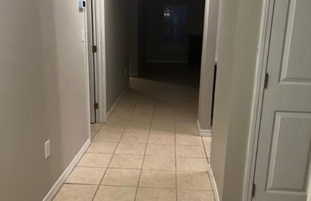 359 Canterbury Cir Gallery 3