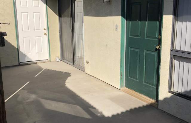 4424 Parkwood Ct. Apt.B Gallery 1