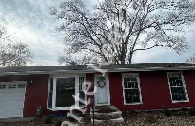 Charming 3-bedroom, 2-bathroom home located in the heart of Maumee photos photos