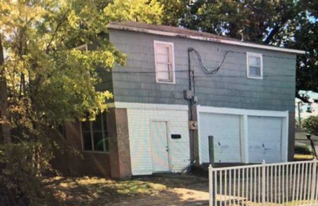 937 Vine Street RearN/A - 937 Vine Street, Poplar Bluff, MO 63901