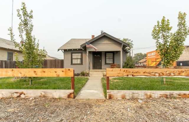 453 S. Center Street - 453 South Center Street, Turlock, CA 95380
