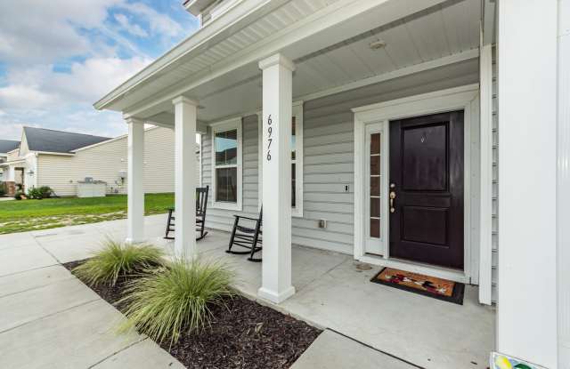5 Bedroom, 3.5 Bathroom Home in St John's Lake - Johns Island Gallery 3