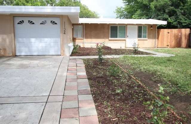 Great unit close to shopping and transportation - 1124 2nd Street, Fairfield, CA 94533