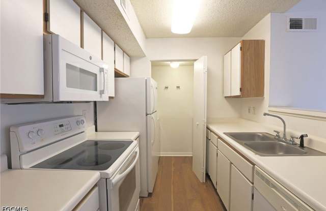 12561 Equestrian Circle Gallery 3