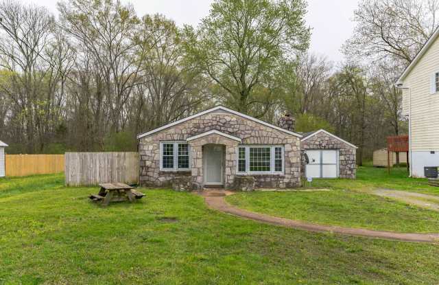 Two Bedroom Home For Rent photos photos