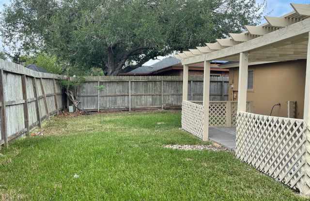 Charming Southside  3-Bedroom, 2-Bath Home for Lease Gallery 4