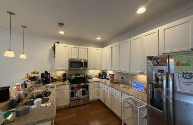 1517 Rollesby Way Gallery 2