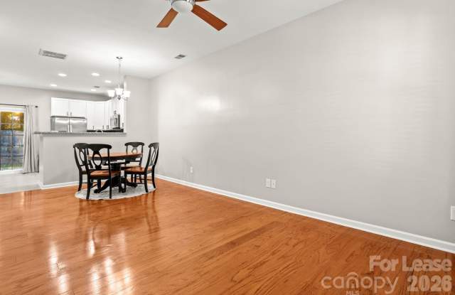 2080 Shady Pond Drive Gallery 3