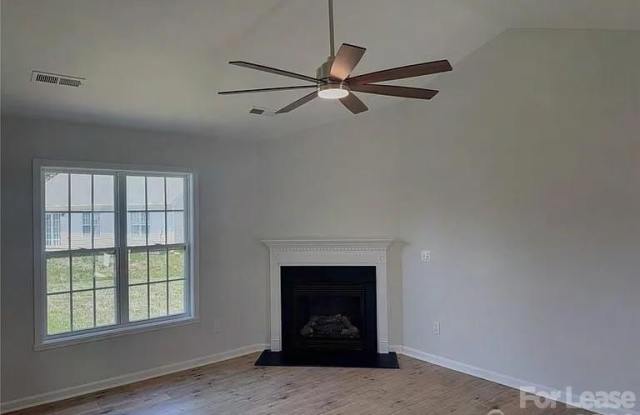 5828 Huckleberry Court Gallery 2