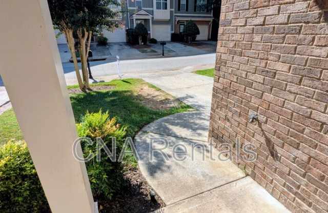 1747 Oakbrook Ln Gallery 4