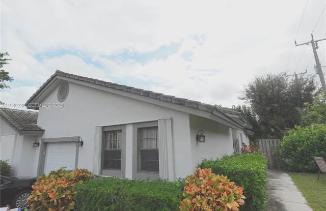 518 NE 48th St photos photos