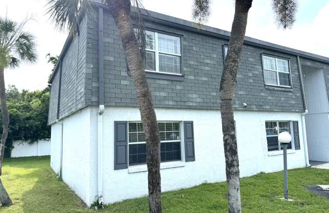 1000 S Semoran Blvd photos photos