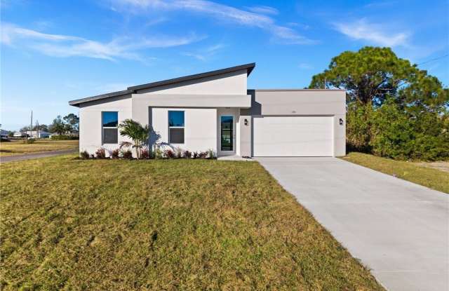 613 NW 17th Avenue photos photos