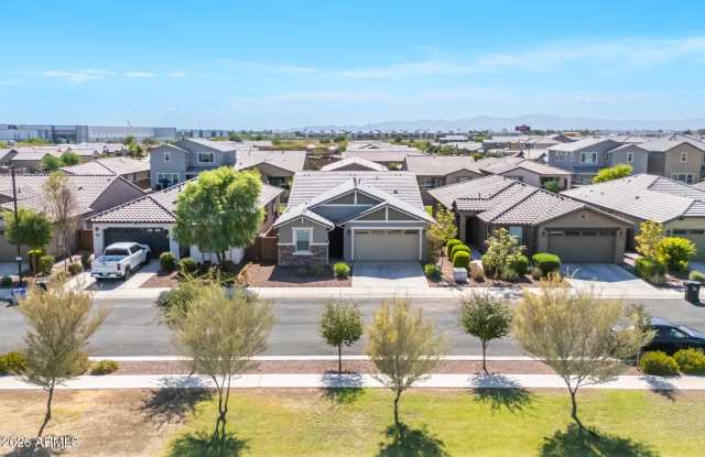 4330 N 94TH Avenue photos photos