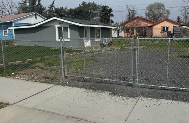 Cozy Home For Rent off Stratford Rd photos photos