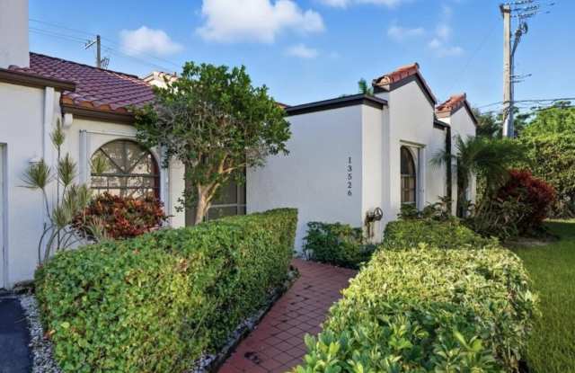 13526 Fountain View Boulevard photos photos
