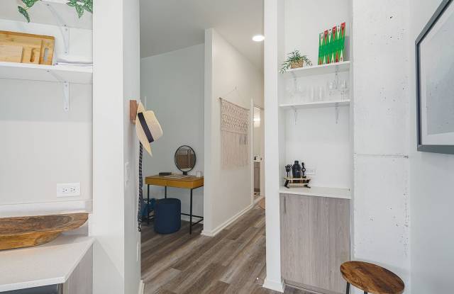 River House Apartments Gallery 4