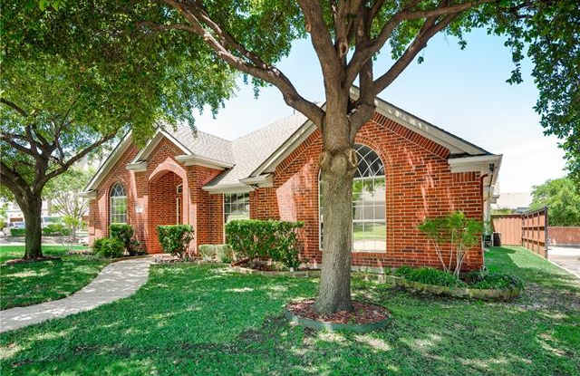 401 Ridge Point Drive Gallery 2