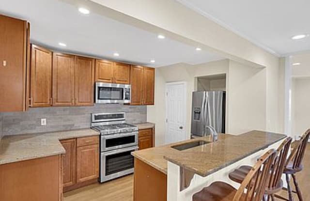 10 Primrose St - 10 Primrose Street, White Plains, NY 10606