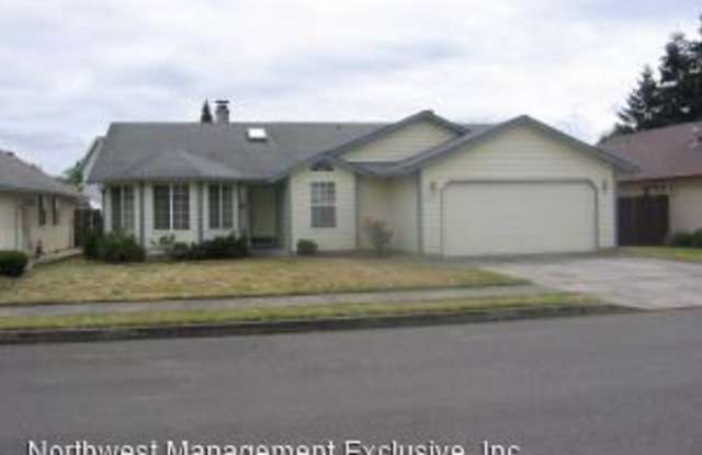 9915 NE 53rd Ave - 9915 Northeast 53rd Avenue, Walnut Grove, WA 98686