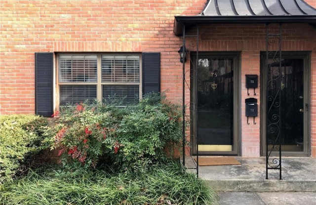 75 Roswell Court NE photos photos