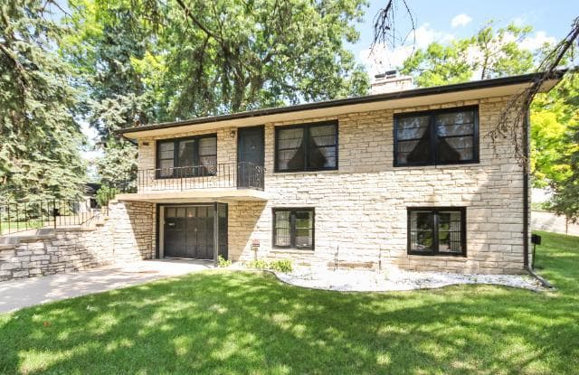 3501 York Avenue North - 3501 North York Avenue, Robbinsdale, MN 55422