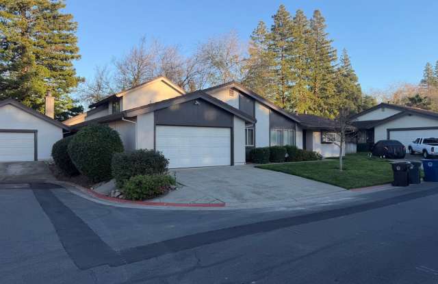 Newly Renovted 3 Bedroom 2 Bathroom 1415Sqft. Town Home in Rancho Cordova. photos photos