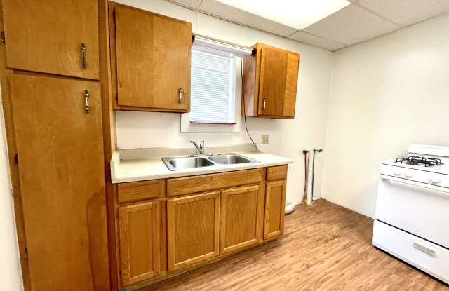 116 4th NW - 116 4th Avenue Northwest, Ardmore, OK 73401 116 4th NW - 116 4th Avenue Northwest, Ardmore, OK 73401