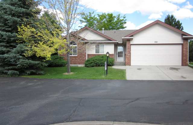 3 Bedroom, 2 Bathroom Patio-Ranch Style Home Gallery 1