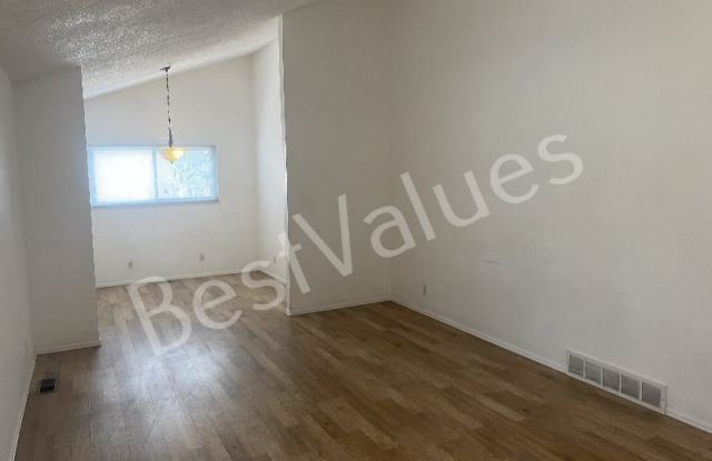 15378 E Lehigh Ave Gallery 3