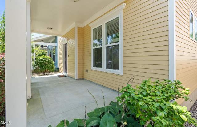 19 Pokeberry Bend Drive Gallery 1