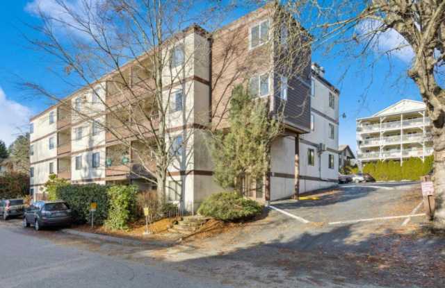 2100 N. 106th St. photos photos