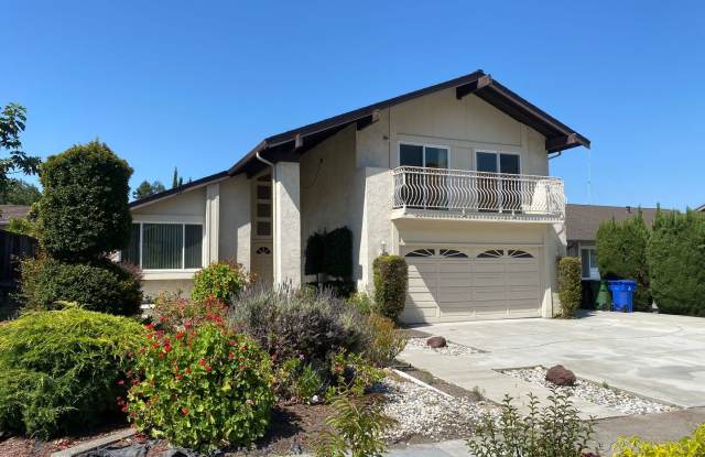 Mission San Jose District- 4 Bedroom 2.5 bath 2355sqft home in the Kimber Park neighborhood! photos photos
