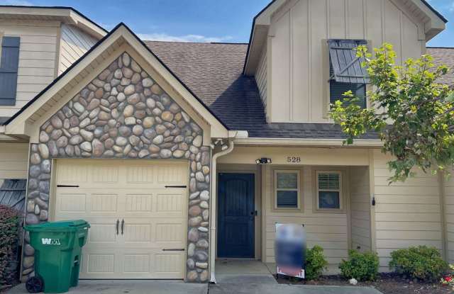 Large Town Home with Garage - 528 Scenic Drive, Columbia County, GA 30813