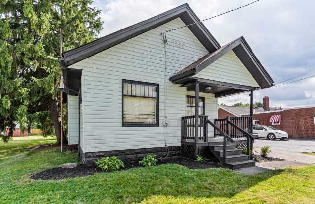 2232 Youngstown Road Southeast photos photos
