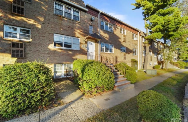 174 college Drive - 174 College Drive, Middlesex County, NJ 08817