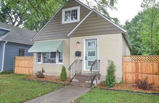 6 Bed, 3 bath, Home photos photos