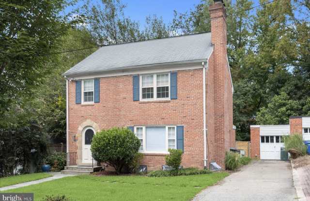 2925 KANAWHA Street NW Gallery 2